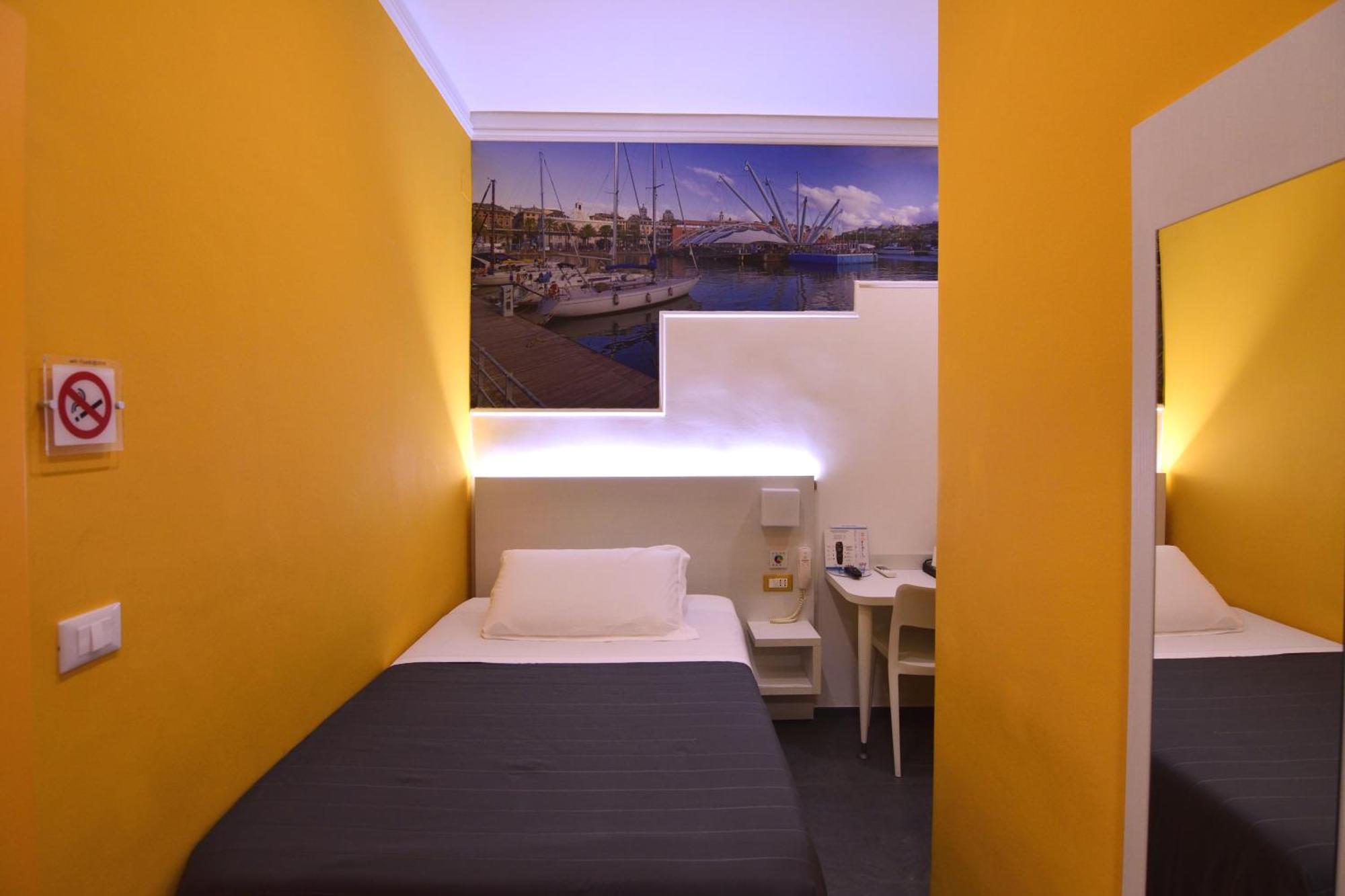 Hotel Fiume Genova Camera foto