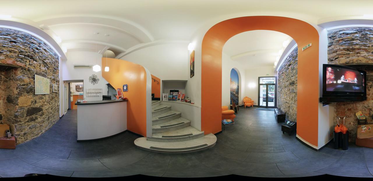 Hotel Fiume Genova Esterno foto